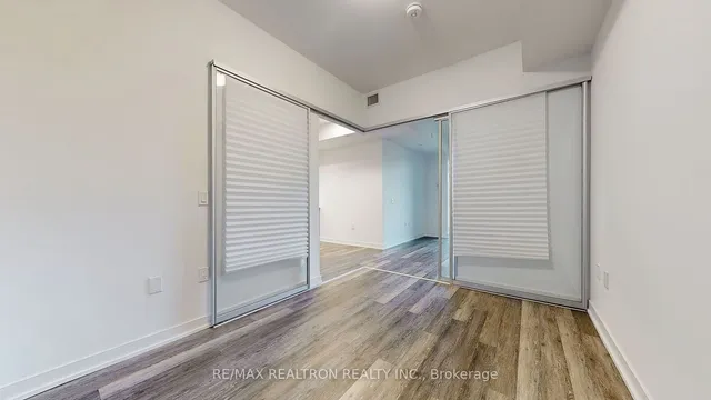 Additional image 24 of 250 Lawrence Ave Unit 501