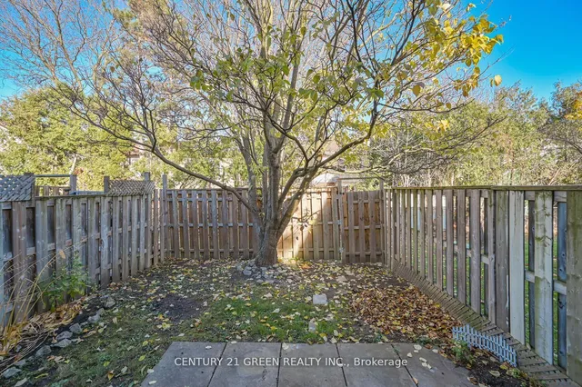 Additional image 39 of 97 Collins Cres Unit 96
