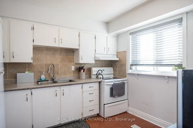 Additional image 12 of 116 Baronwood Crt Unit 116