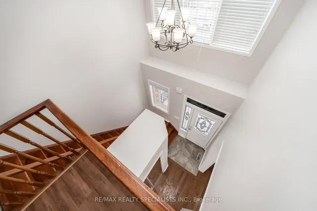 Additional image 32 of 25 Upshall Dr