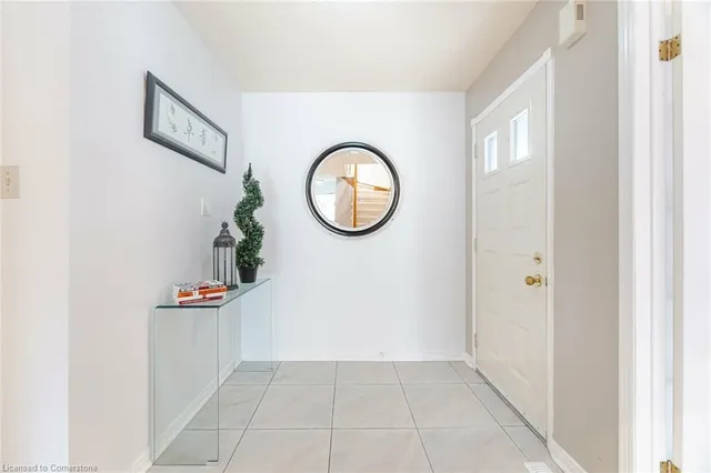 Additional image 5 of 140 Lord Simcoe Dr