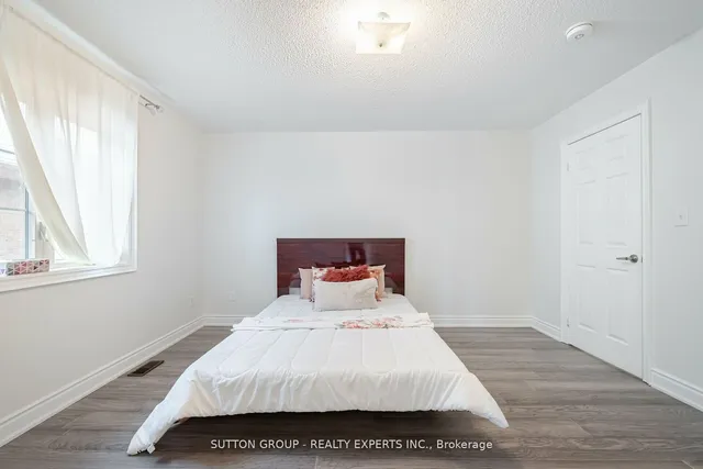 Additional image 28 of 8 Decorso Dr