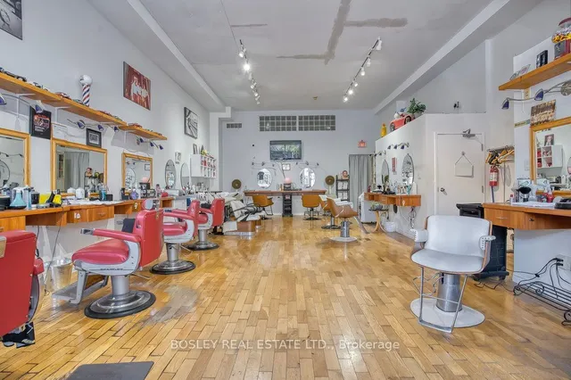 Additional image 19 of 2909 Dundas St