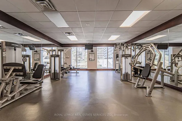 Additional image 38 of 35 Balmuto St Unit 2101