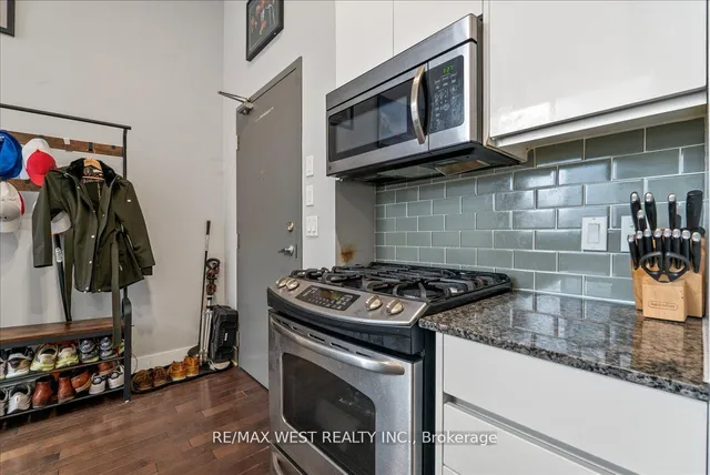 Additional image 7 of 323 Kingston Rd Unit 101