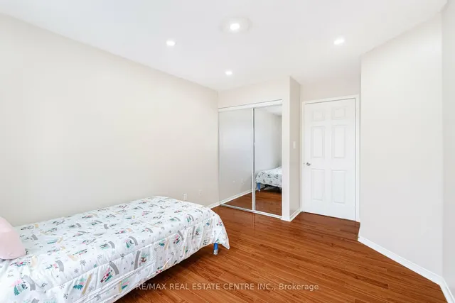 Additional image 16 of 86 Summerdale Cres