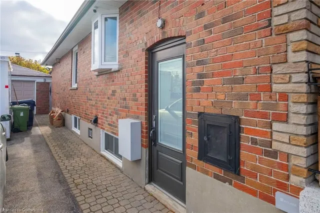 Additional image 37 of 15 Rosewood Ave