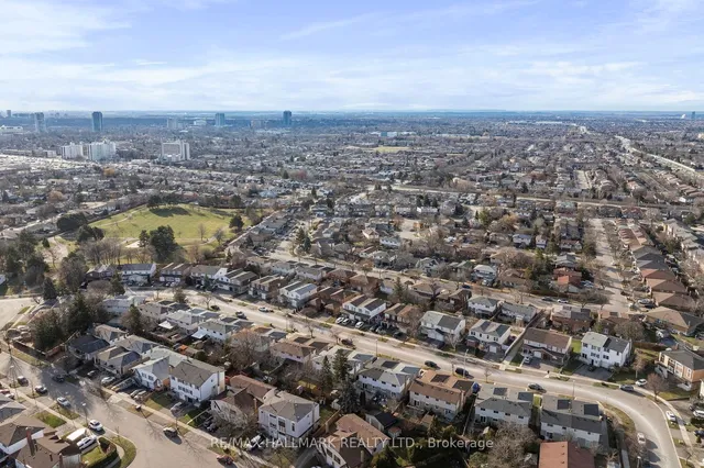 Additional image 24 of 46 Bruce Beer Dr