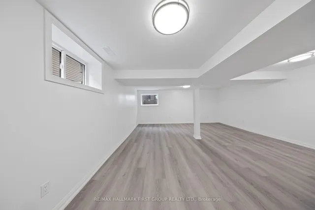 Additional image 21 of 27 Brownville Ave