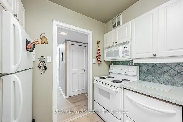 Additional image 7 of 30 Fashion Roseway Unit 518E