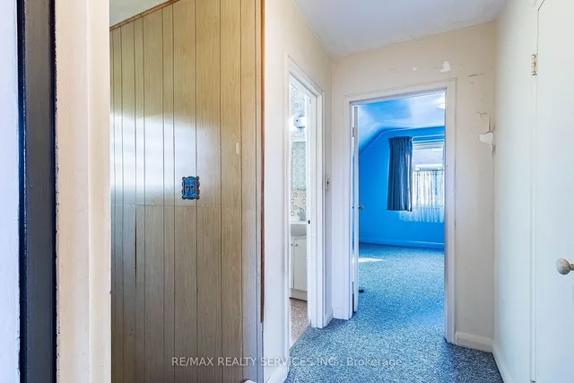 Additional image 17 of 19 Mulgrove Dr