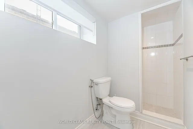 Additional image 3 of 41 Howarth Ave