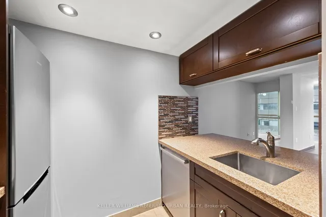 Additional image 31 of 705 King St Unit 1006