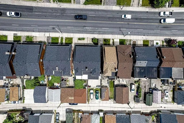 Additional image 7 of 1994 Dufferin St