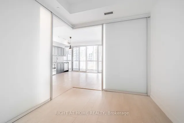 Additional image 10 of 20 Bruyeres Mews Unit 1809