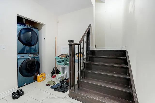 Additional image 32 of 56 Adrian Cres