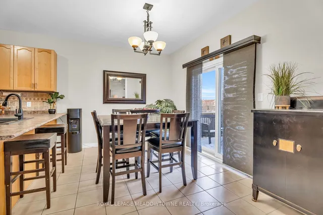 Additional image 19 of 64 Spotted Owl Cres