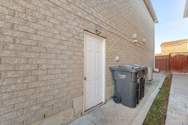 Additional image 19 of 44 Black Forest Dr