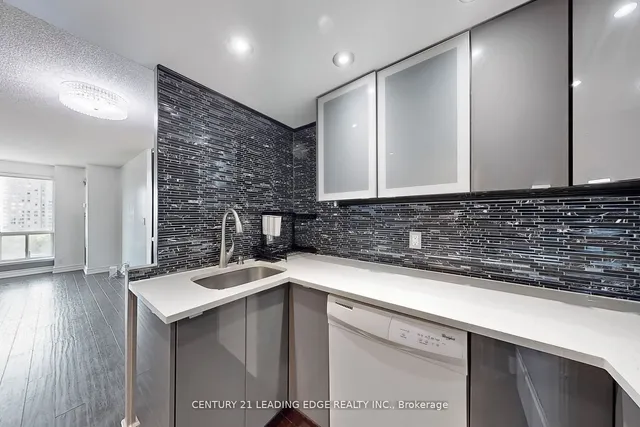 Additional image 12 of 8 Lee Centre Dr Unit 1013