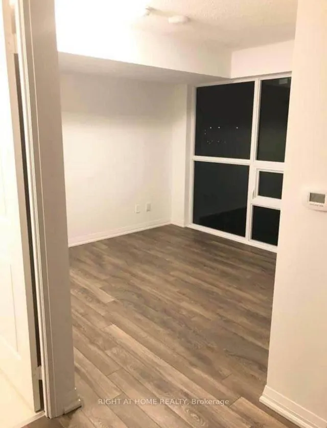 Additional image 7 of 30 meadowglen Pl Unit 718