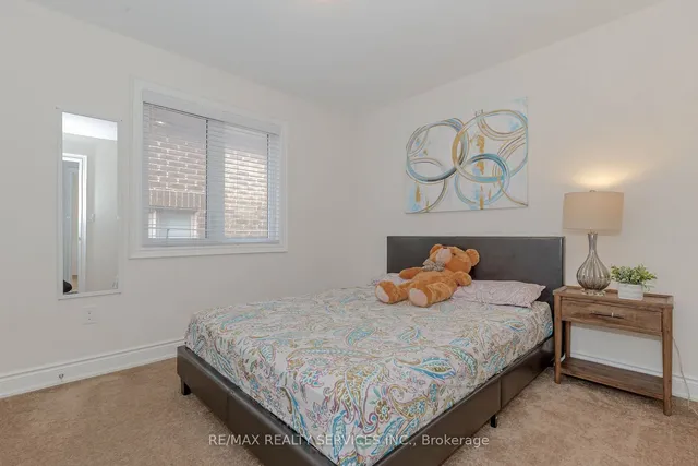Additional image 32 of 12 Enclave Tr