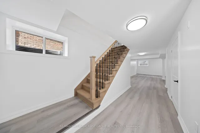 Additional image 20 of 27 Brownville Ave