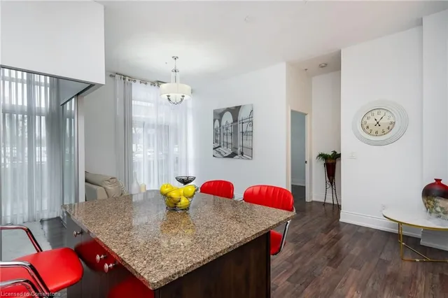 Additional image 20 of 215 Queen St Unit 102