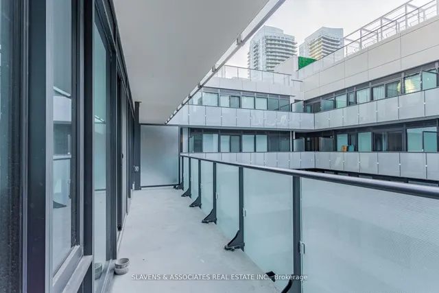 Additional image 11 of 161 Roehampton Ave Unit 633