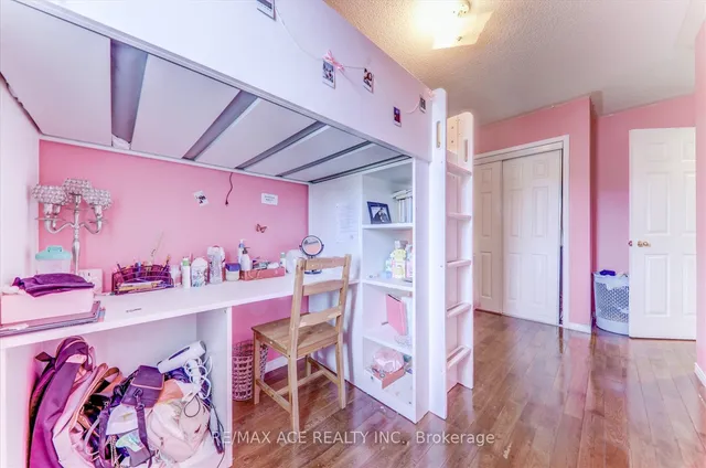 Additional image 21 of 112 Pinery Tr