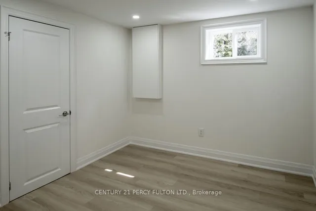 Additional image 37 of 22 Reidmount Ave