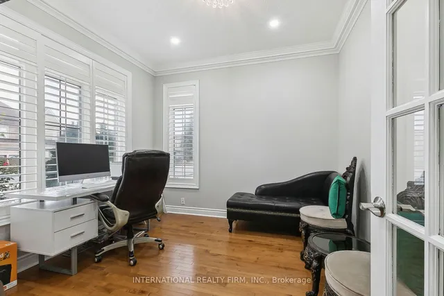 Additional image 6 of 8 Redwillow Rd