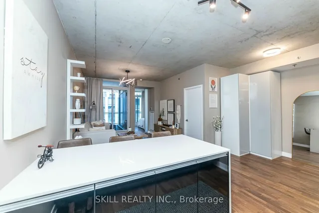 Additional image 15 of 20 Gladstone Unit# 501 Ave