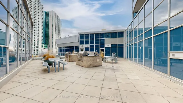 Additional image 33 of 8 York St Unit 3202