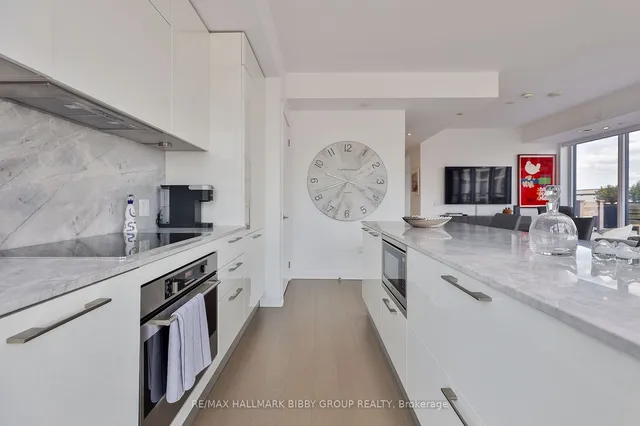 Additional image 11 of 501 Adelaide St Unit 611