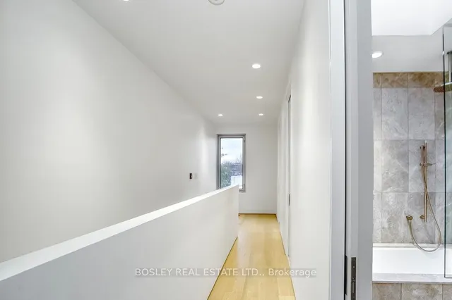 Additional image 12 of 899 Dundas St