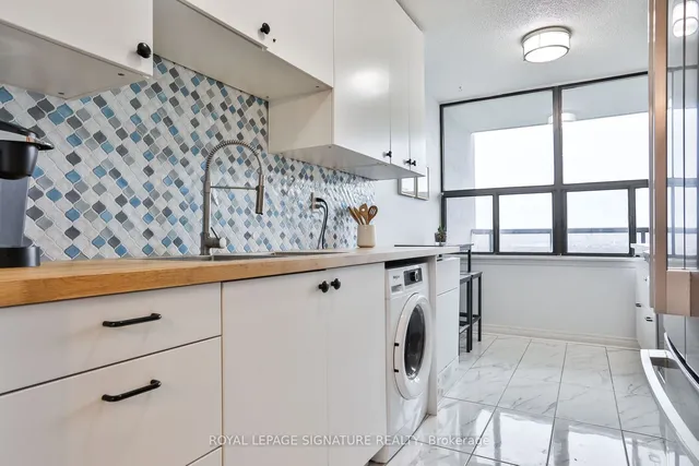 Additional image 9 of 17 Knightsbridge Rd Unit 1703