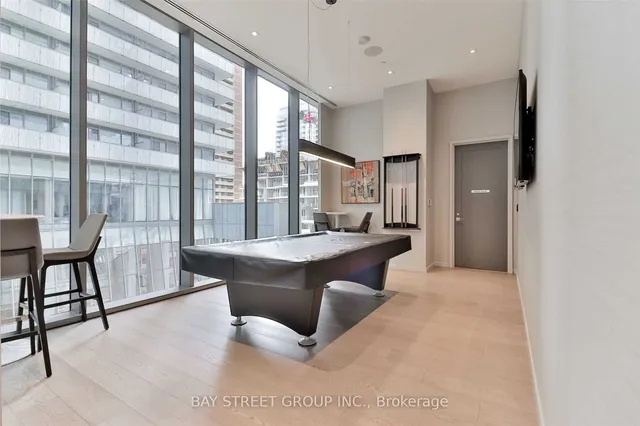 Additional image 30 of 42 Charles St Unit 2908