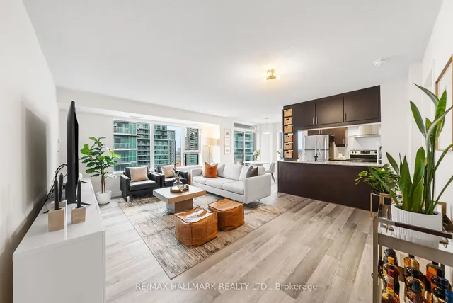 25 Town Centre Crt Unit 3110