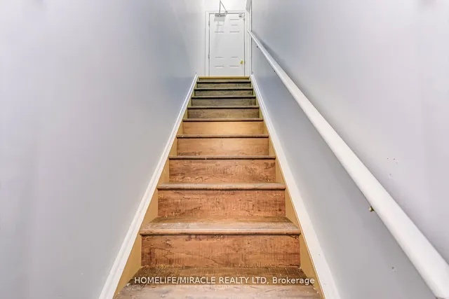 Additional image 27 of 63 Portrush Tr