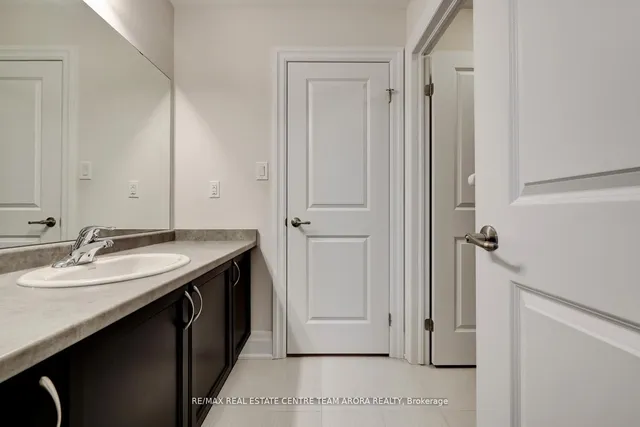 Additional image 24 of 477 Brisdale Dr