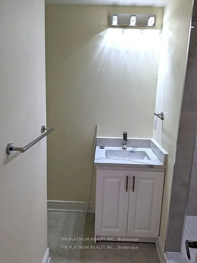 Additional image 40 of 8 Tremont Crt