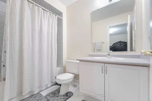 Additional image 30 of 5 Saddler Ave