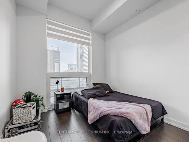 Additional image 16 of 39 Roehampton Ave Unit 1203