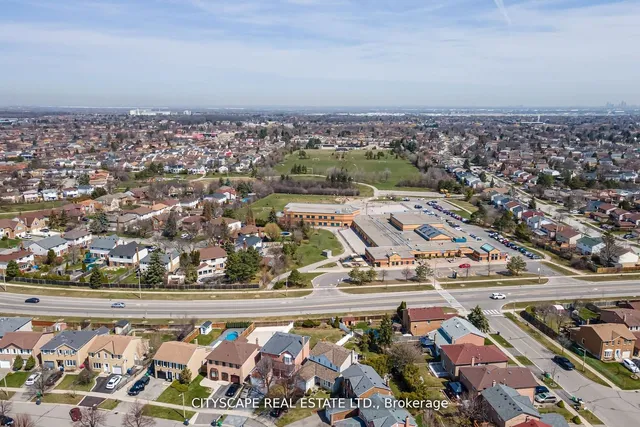 Additional image 38 of 46 Nuttall St