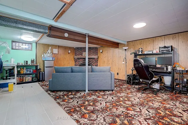 Additional image 33 of 73 Pettibone Sq