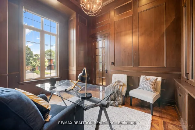 Additional image 17 of 12 Waring Crt