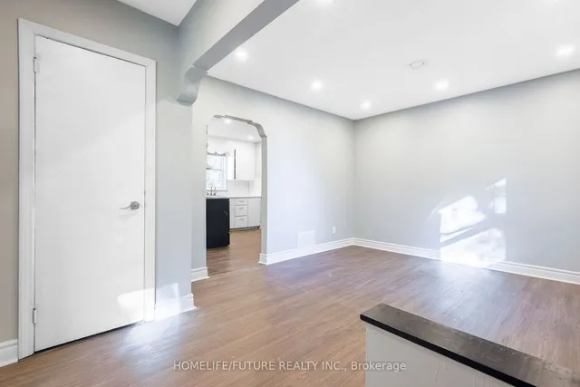 Additional image 5 of 226 Oakridge Dr