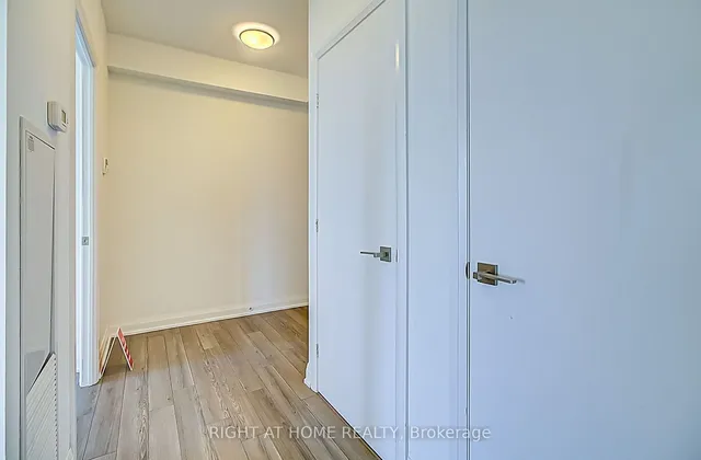 Additional image 34 of 36 Park Lawn Rd Unit 305