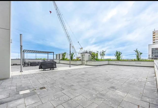 Additional image 15 of 10 Meadowglen Pl Unit 407