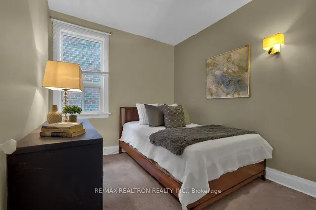 Additional image 19 of 135 Holborne Ave